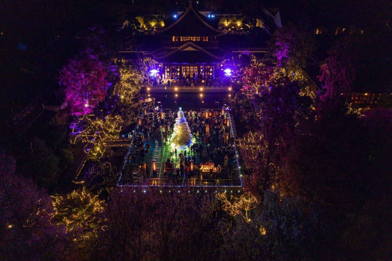 Four Seasons Hotel Hangzhou At West Lake Exterior photo